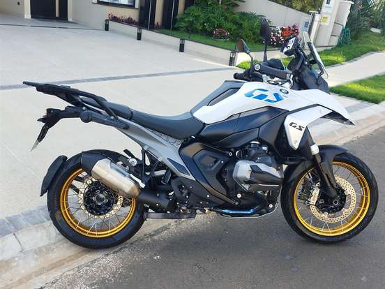BMW-R 1300 GS PLUS BMW-R 1300 GS PLUS-2024