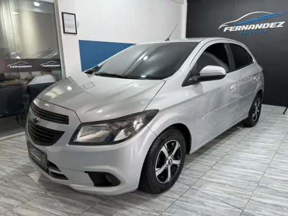 CHEVROLET ONIX 1.0 MPFI JOY 8V FLEX 4P MANUAL CHEVROLET ONIX 1.0 MPFI JOY 8V FLEX 4P MANUAL