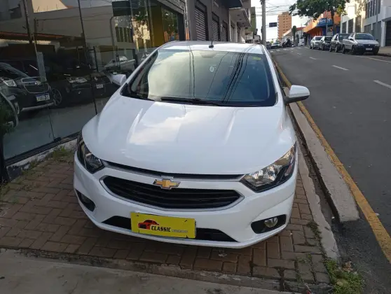 CHEVROLET ONIX 1.0 MPFI LT 8V FLEX 4P MANUAL