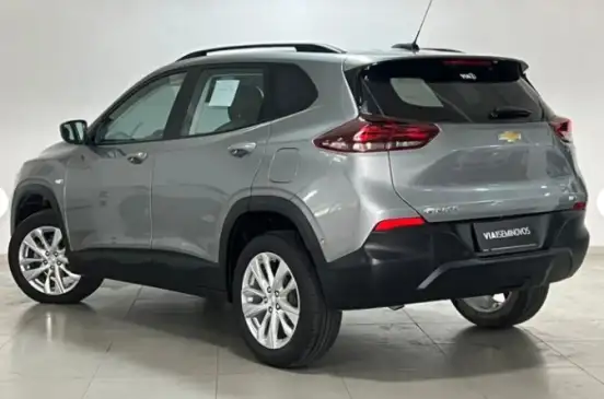 CHEVROLET-TRACKER-2023