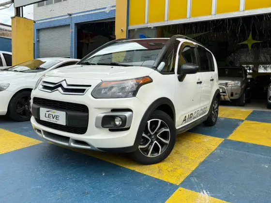 CITROËN AIRCROSS 1.6 TENDANCE 16V FLEX 4P AUTOMÁTICO CITROËN AIRCROSS 1.6 TENDANCE 16V FLEX 4P AUTOMÁTICO