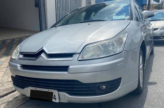 CITROËN C4 2.0 GLX 16V FLEX 4P AUTOMÁTICO