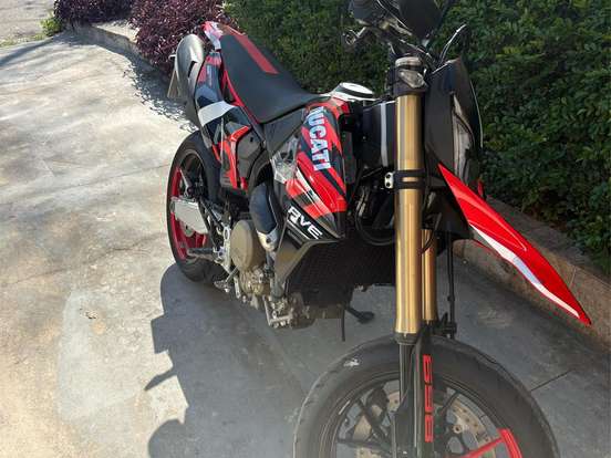 DUCATI-HYPERMOTARD 698 MONO DUCATI-HYPERMOTARD 698 MONO-2025