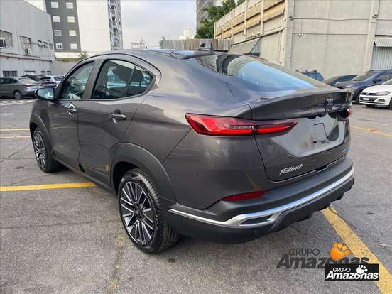 FIAT-FASTBACK-2025