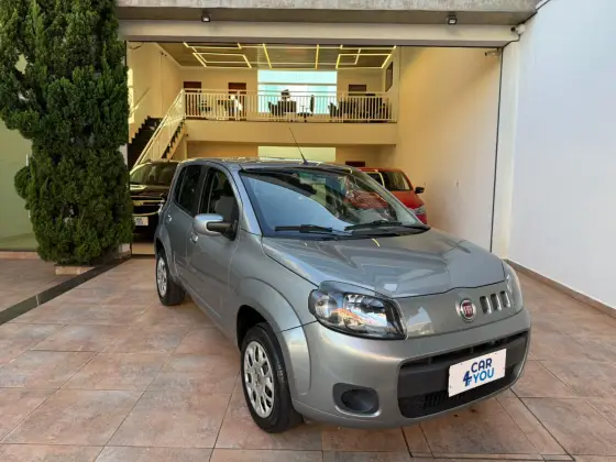 FIAT UNO 1.0 EVO VIVACE 8V FLEX 4P MANUAL