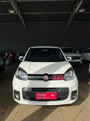 FIAT UNO 1.4 EVO SPORTING 8V FLEX 4P MANUAL