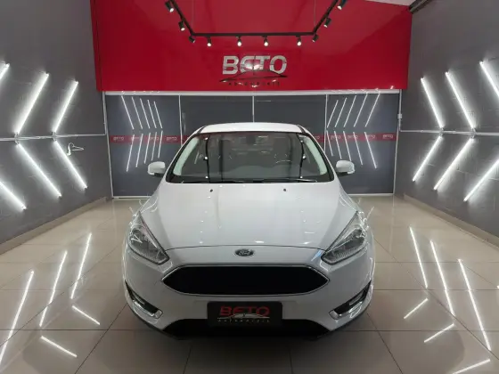 FORD FOCUS 2.0 SE PLUS 16V FLEX 4P POWERSHIFT FORD FOCUS 2.0 SE PLUS 16V FLEX 4P POWERSHIFT