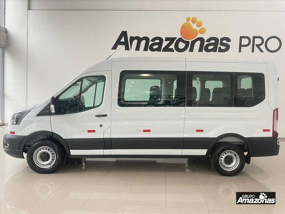 FORD TRANSIT 2.0 ECOBLUE DIESEL MINIBUS 14+1 L3H2 MANUAL