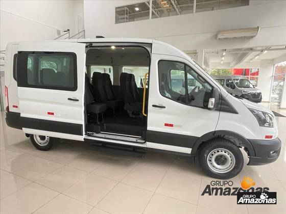 FORD TRANSIT 2.0 ECOBLUE DIESEL MINIBUS 14+1 L3H2 MANUAL