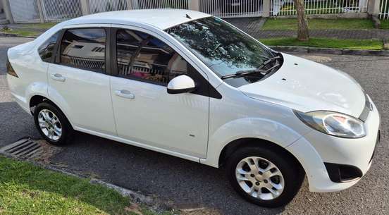 FORD-FIESTA-2013