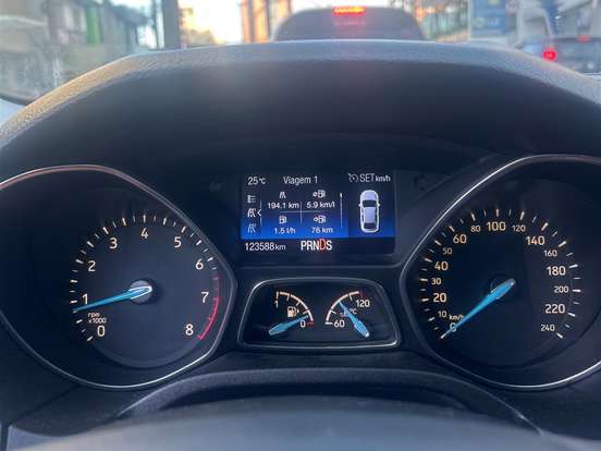 FORD-FOCUS-2.0 TITANIUM 16V FLEX 4P POWERSHIFT FORD-FOCUS-2016