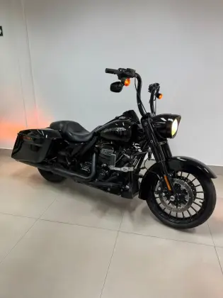 HARLEY-DAVIDSON ROAD GLIDE SPECIAL 