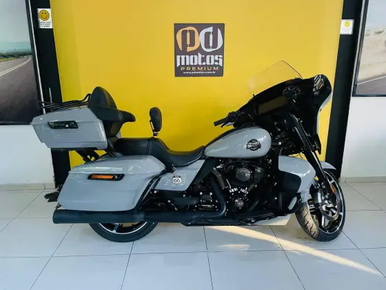 HARLEY-DAVIDSON STREET GLIDE ULTRA 