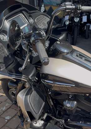 HARLEY-DAVIDSON-ROAD GLIDE ULTRA-2017