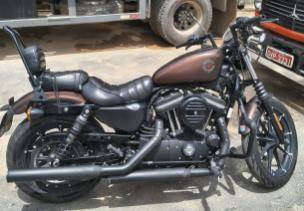 HARLEY-DAVIDSON SPORTSTER IRON 883 