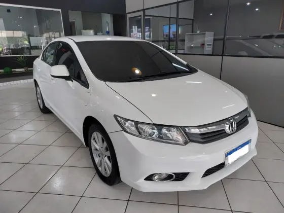 HONDA CIVIC 1.8 LXS 16V FLEX 4P MANUAL