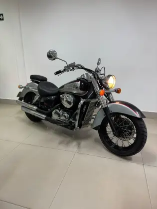 HONDA SHADOW 750 