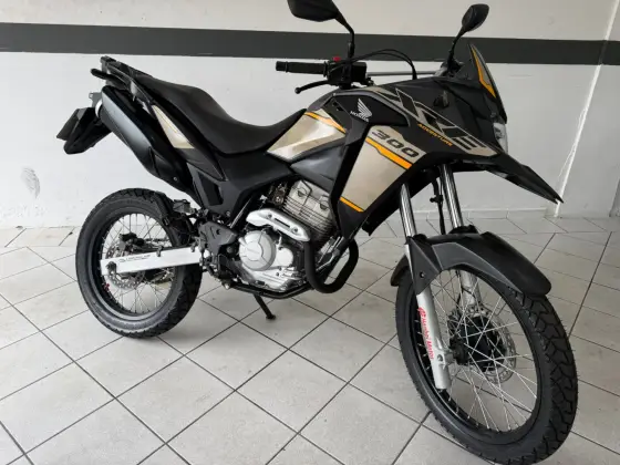 HONDA XRE 300 ADVENTURE HONDA XRE 300 ADVENTURE