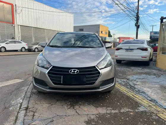 HYUNDAI HB20 1.0 COMFORT 12V FLEX 4P MANUAL