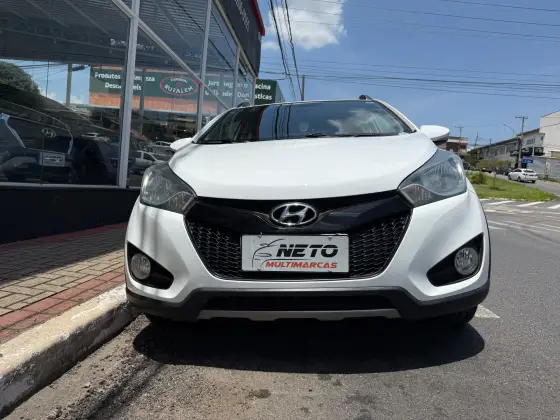 HYUNDAI HB20X 1.6 16V STYLE FLEX 4P AUTOMÁTICO