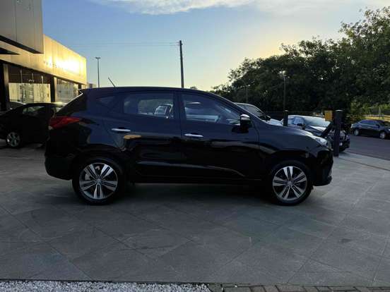 HYUNDAI-IX35-2.0 MPFI 16V FLEX 4P AUTOMÁTICO HYUNDAI-IX35-2016