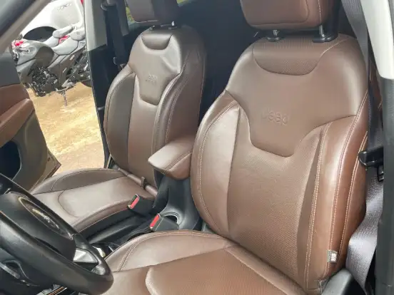 JEEP-COMPASS-2.0 16V DIESEL LIMITED 4X4 AUTOMÁTICO JEEP-COMPASS-2020