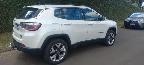 JEEP COMPASS 2.0 16V DIESEL LONGITUDE 4X4 AUTOMÁTICO JEEP COMPASS 2.0 16V DIESEL LONGITUDE 4X4 AUTOMÁTICO