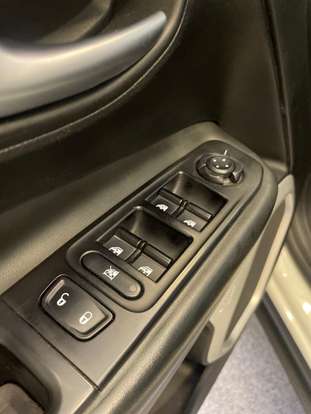 JEEP-RENEGADE-2021