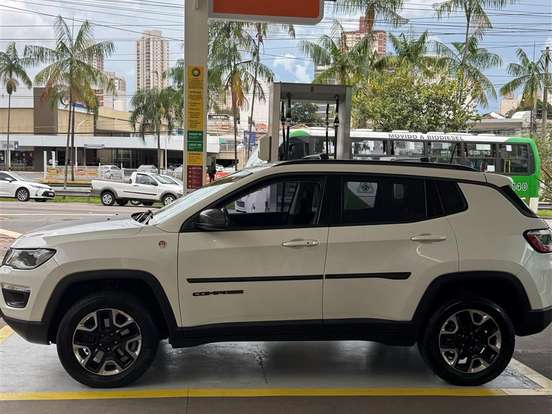 JEEP-COMPASS-2.0 16V DIESEL TRAILHAWK 4X4 AUTOMÁTICO JEEP-COMPASS-2017