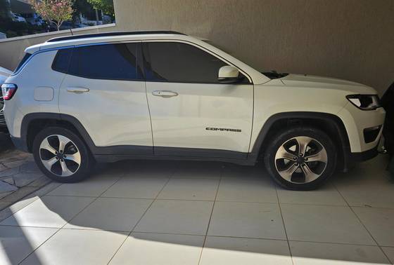 JEEP COMPASS 2.0 16V FLEX LONGITUDE AUTOMÁTICO
