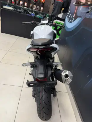 KAWASAKI-Z500 SE-2026