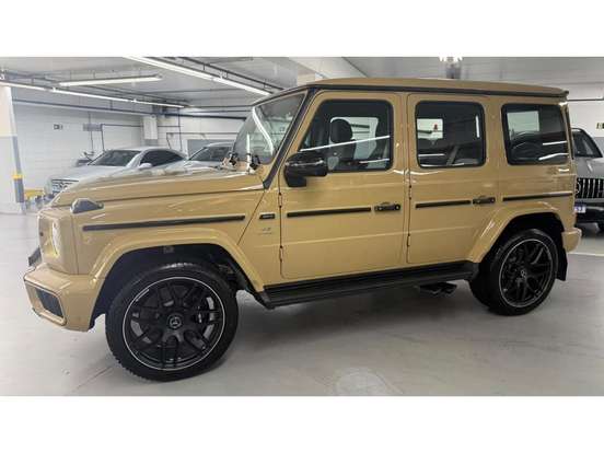 MERCEDES-BENZ-G 63 AMG-4.0 V8 BITURBO MHEV 4MATIC SPEEDSHIFT MERCEDES-BENZ-G 63 AMG-2025