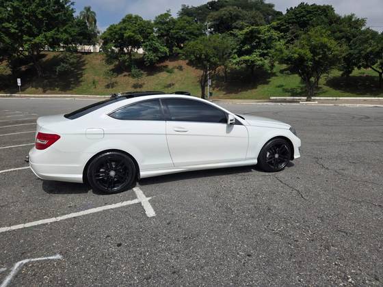 MERCEDES-BENZ C 180 1.6 CGI COUPE 16V TURBO GASOLINA 2P AUTOMÁTICO