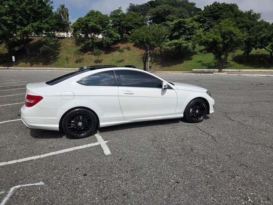 MERCEDES-BENZ-C 180-1.6 CGI COUPE 16V TURBO GASOLINA 2P AUTOMÁTICO MERCEDES-BENZ-C 180-2013