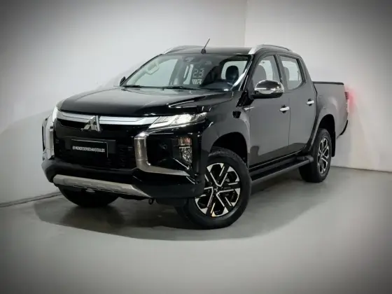MITSUBISHI L200 TRITON 2.4 16V TURBO DIESEL SPORT HPE-S CD 4P 4X4 AUTOMÁTICO