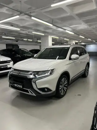 MITSUBISHI OUTLANDER 2.0 MIVEC GASOLINA HPE AUTOMÁTICO
