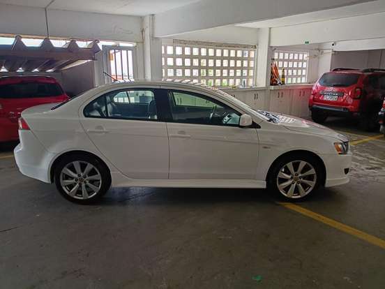 MITSUBISHI-LANCER-2.0 16V GASOLINA 4P AUTOMÁTICO MITSUBISHI-LANCER-2012