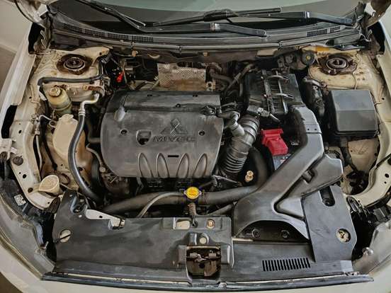 MITSUBISHI-LANCER-2.0 16V GASOLINA 4P AUTOMÁTICO MITSUBISHI-LANCER-2012
