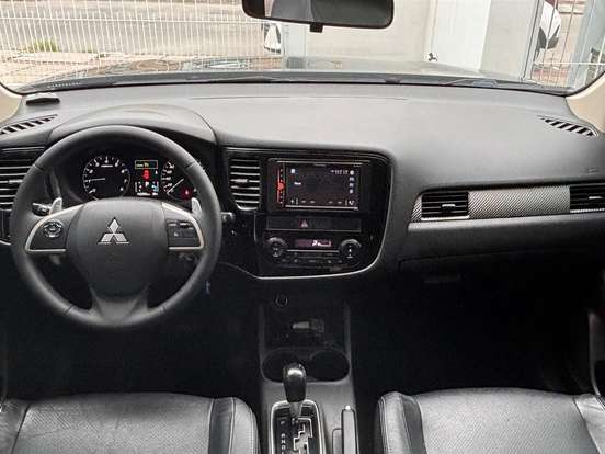 MITSUBISHI-OUTLANDER-2.0 16V GASOLINA 4P AUTOMÁTICO MITSUBISHI-OUTLANDER-2013