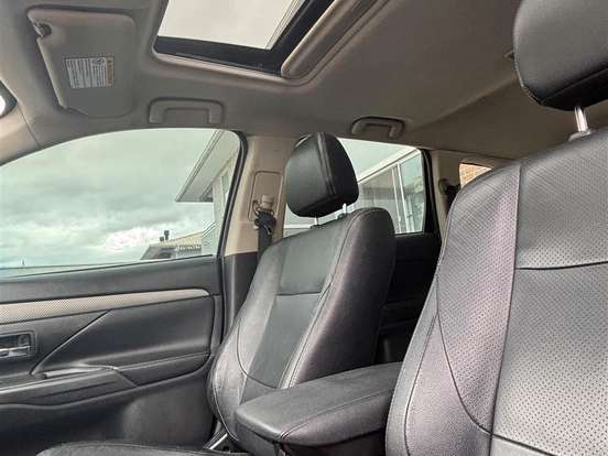 MITSUBISHI-OUTLANDER-2.0 16V GASOLINA 4P AUTOMÁTICO MITSUBISHI-OUTLANDER-2013