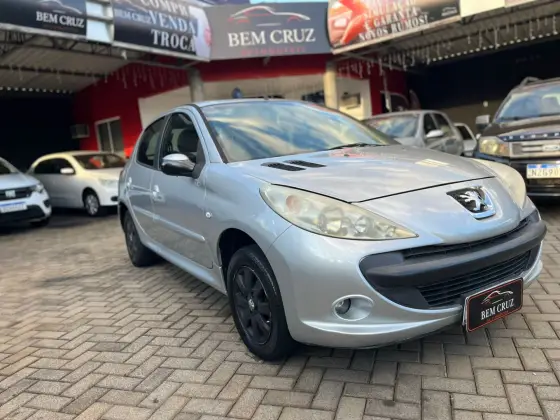PEUGEOT 207 1.4 XR SPORT 8V FLEX 4P MANUAL PEUGEOT 207 1.4 XR SPORT 8V FLEX 4P MANUAL