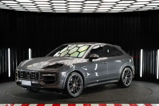 PORSCHE-CAYENNE-2024