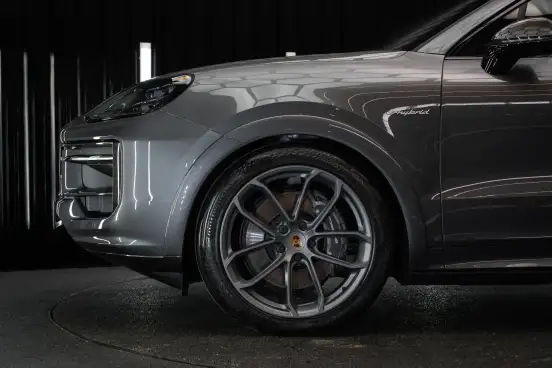 PORSCHE-CAYENNE-2024