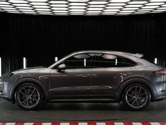 PORSCHE-CAYENNE-3.0 V6 E-HYBRID COUPÉ AWD TIPTRONIC S PORSCHE-CAYENNE-2024