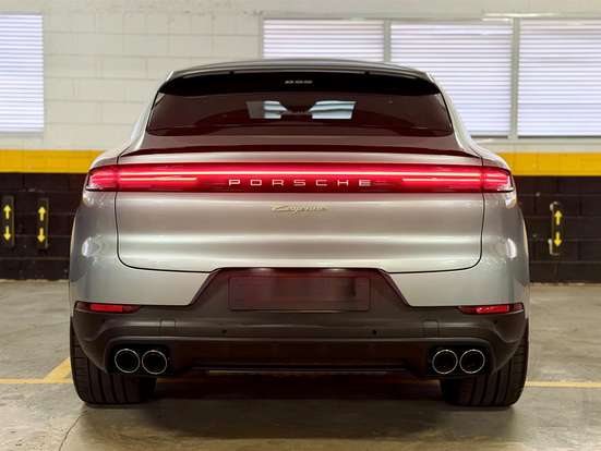 PORSCHE-CAYENNE-2024
