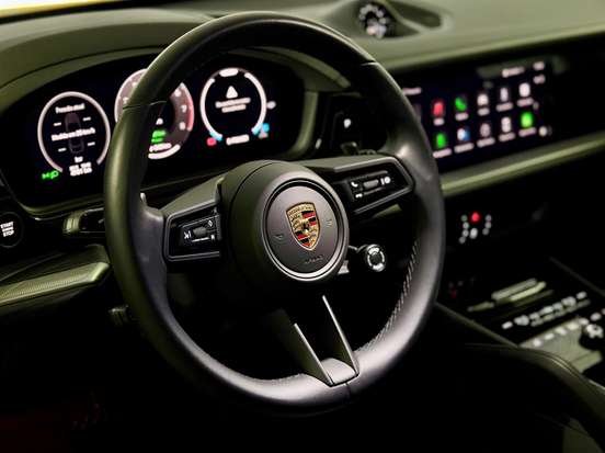 PORSCHE-CAYENNE-2024