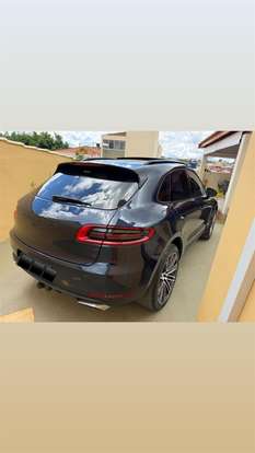 PORSCHE-MACAN-2017