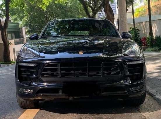 PORSCHE-MACAN-2017