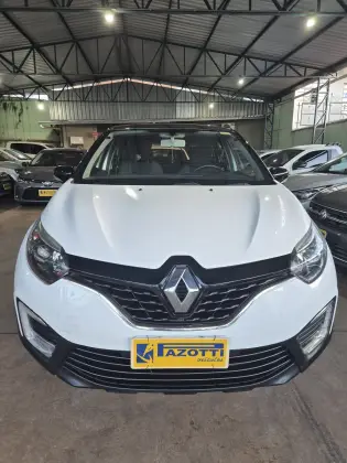 RENAULT CAPTUR 1.6 16V SCE FLEX LIFE X-TRONIC RENAULT CAPTUR 1.6 16V SCE FLEX LIFE X-TRONIC