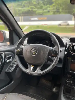 RENAULT-DUSTER-2019